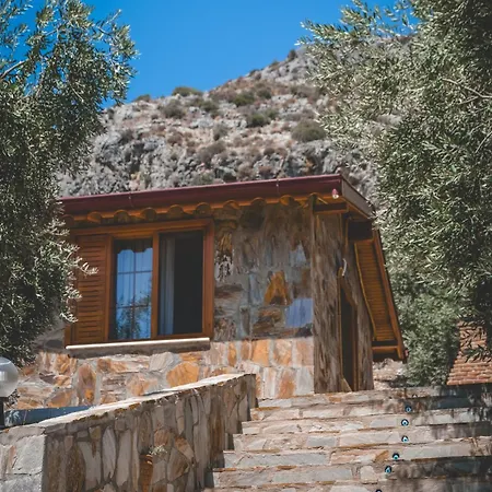 Natureland Efes 3*