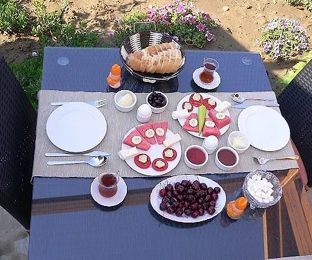 Lägenhetshotell Natureland Efes 3*