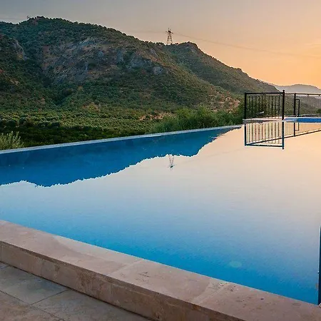 Apartmanhotel Natureland Efes 3*