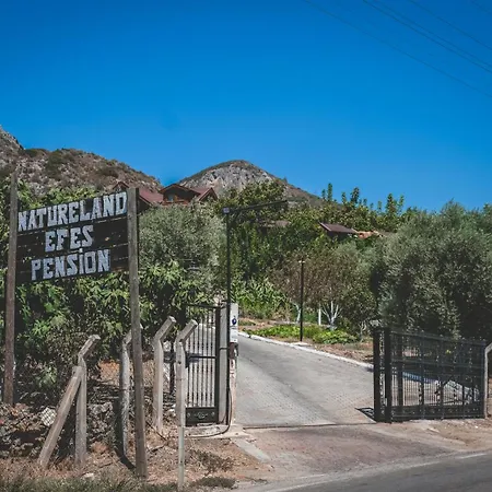 Natureland Efes Hotel apartamentowy 3*